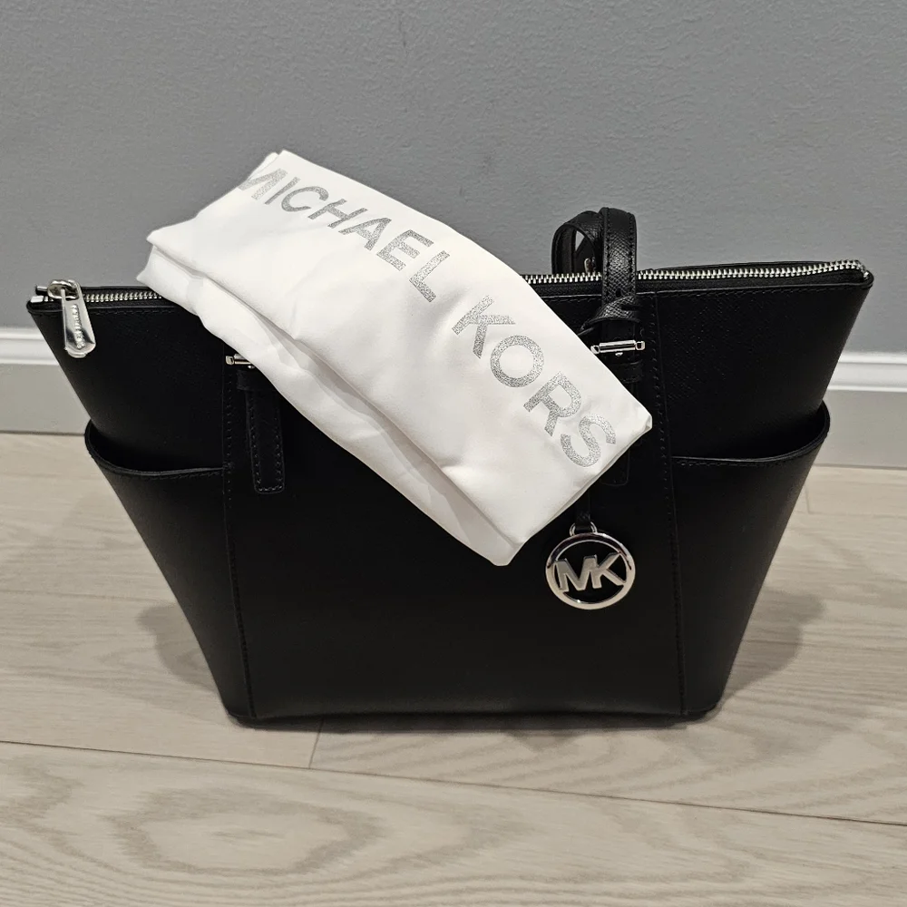 *NEW* Michael Kors Jet Set Saffiano Leather Top-Zip Tote Bag Bag (Black) - Picture 3 of 7